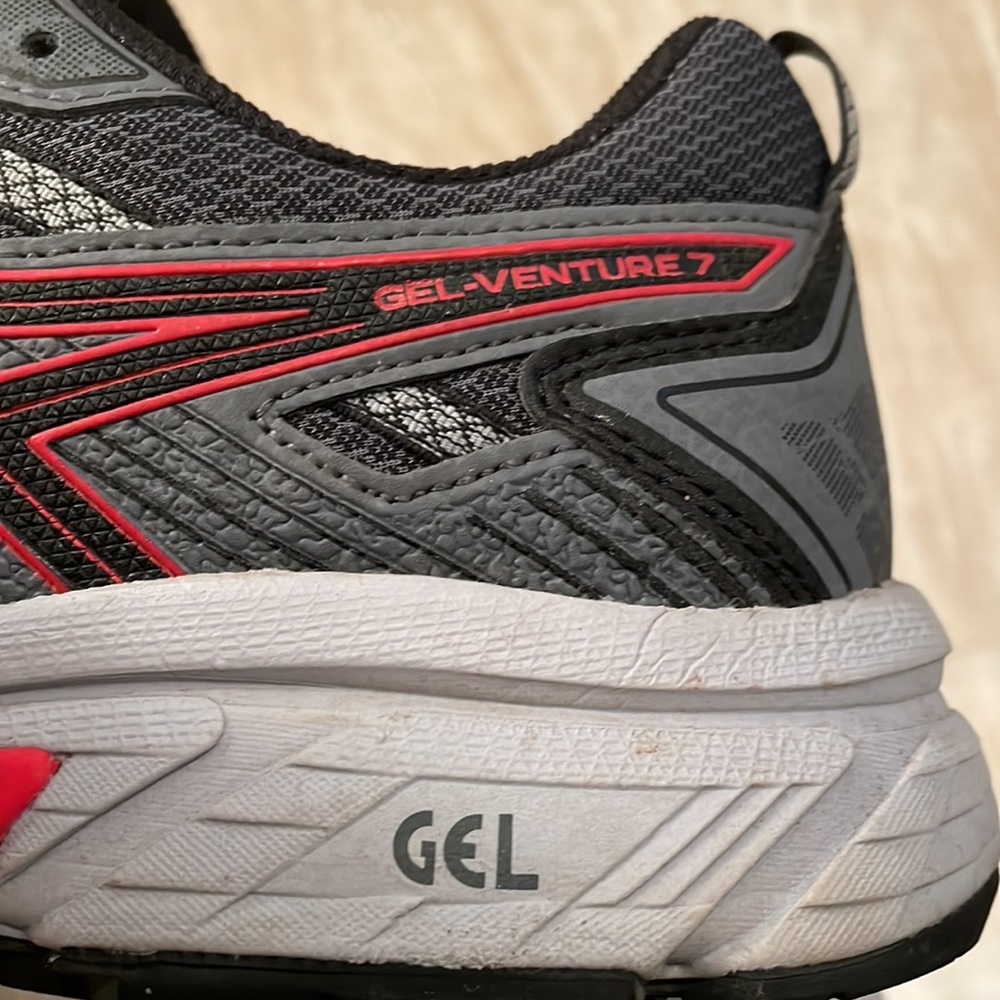 Asics Men’s Athletic Shoes - Picture 6 of 6
